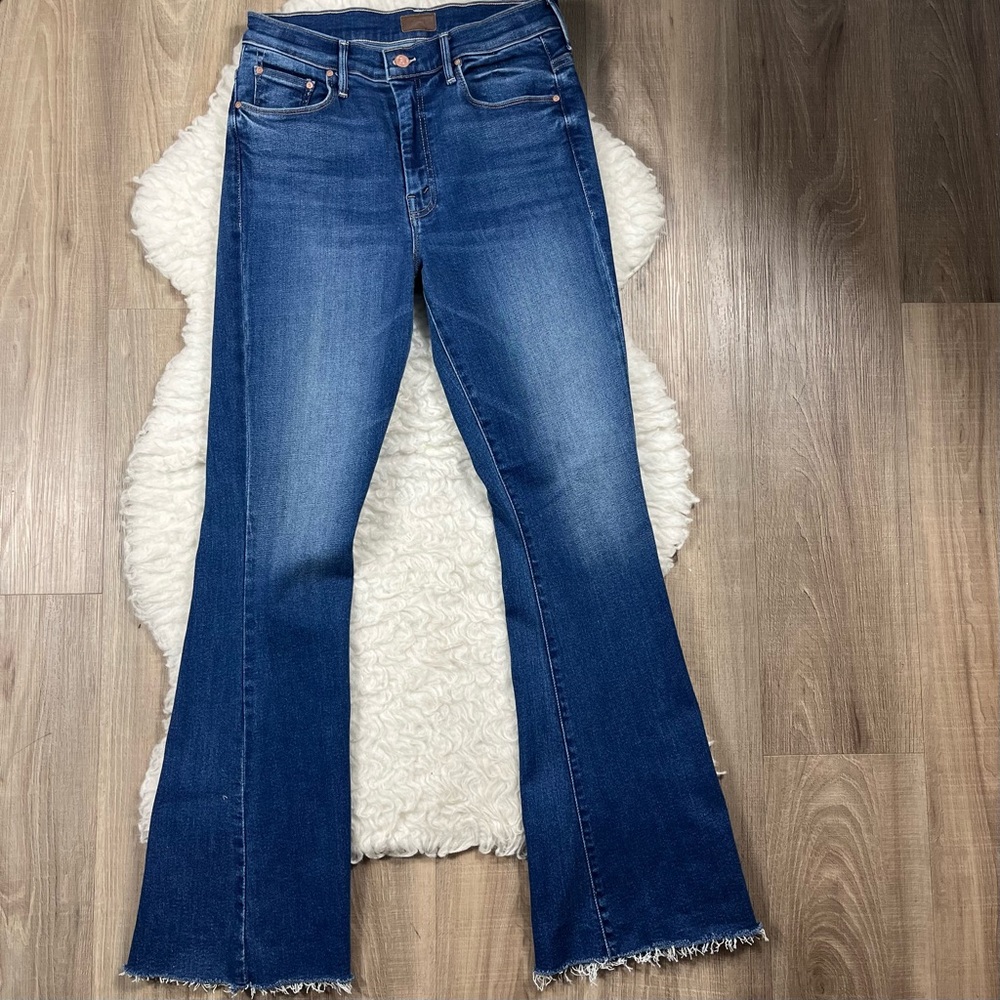 NEW Mother The Weekender flare jeans - Picture 4 of 12
